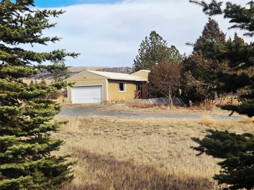 117 Yellowstone Road Whitehall MT 59759