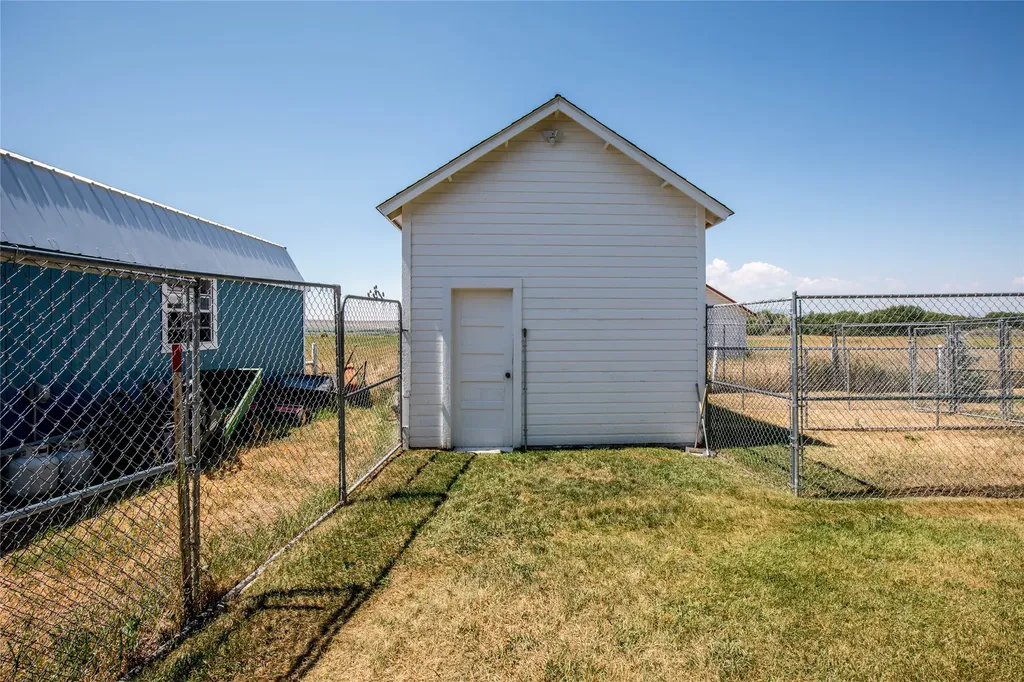 204 Boundary Street Sheridan MT 59749