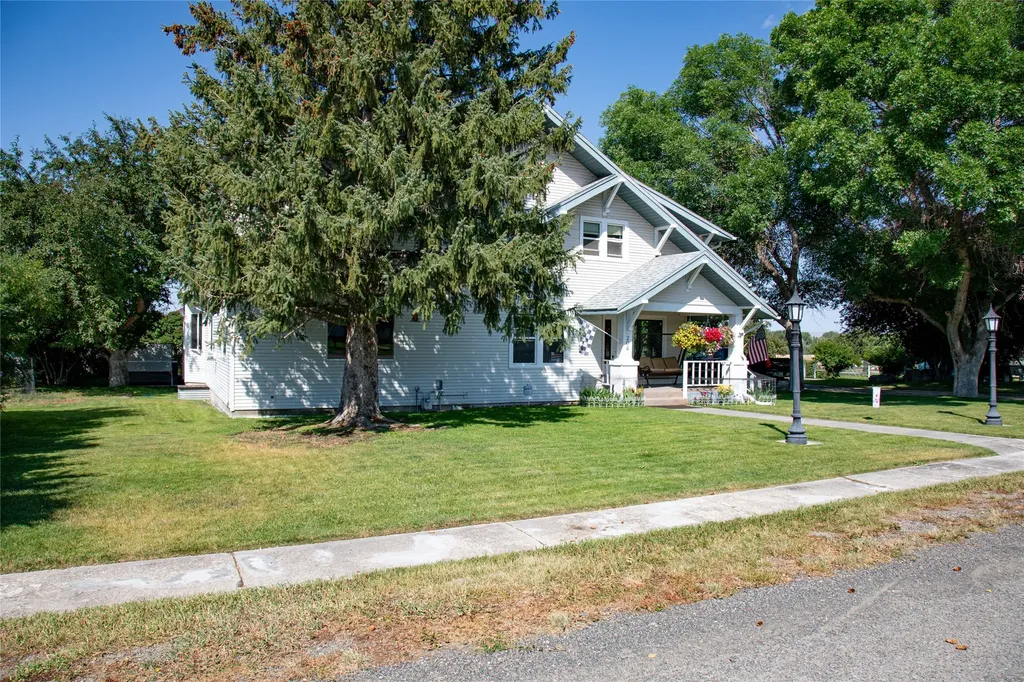 204 Boundary Street Sheridan MT 59749