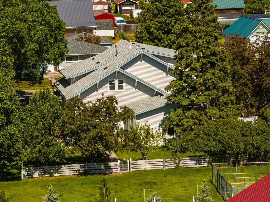 204 Boundary Street Sheridan MT 59749