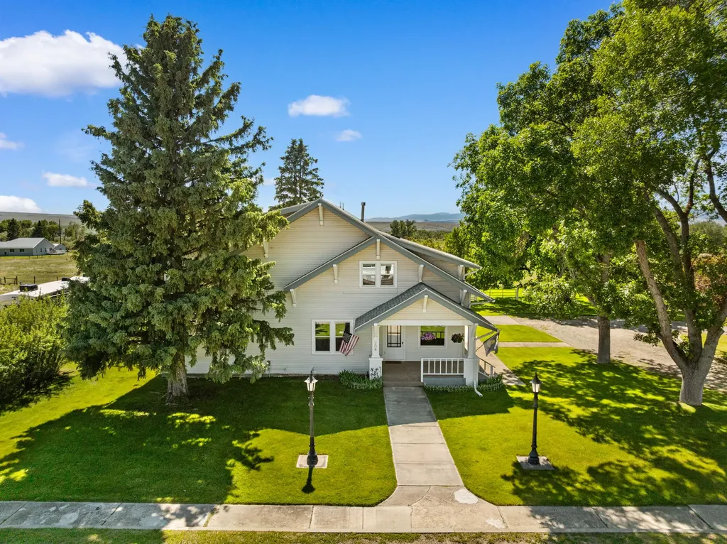 204 Boundary Street Sheridan MT 59749