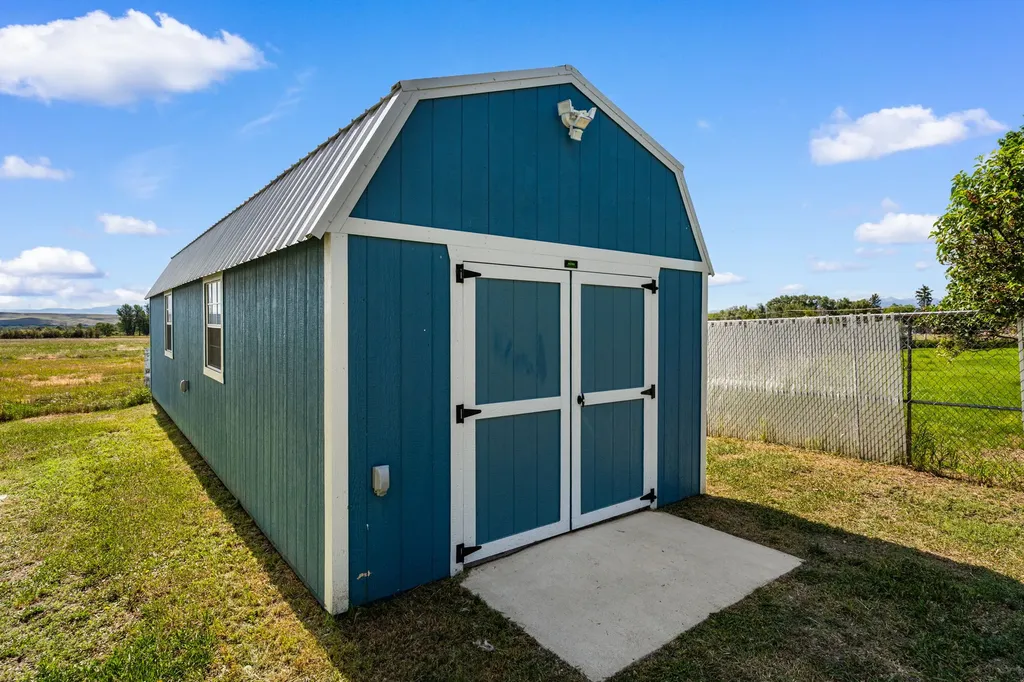 204 Boundary Street Sheridan MT 59749