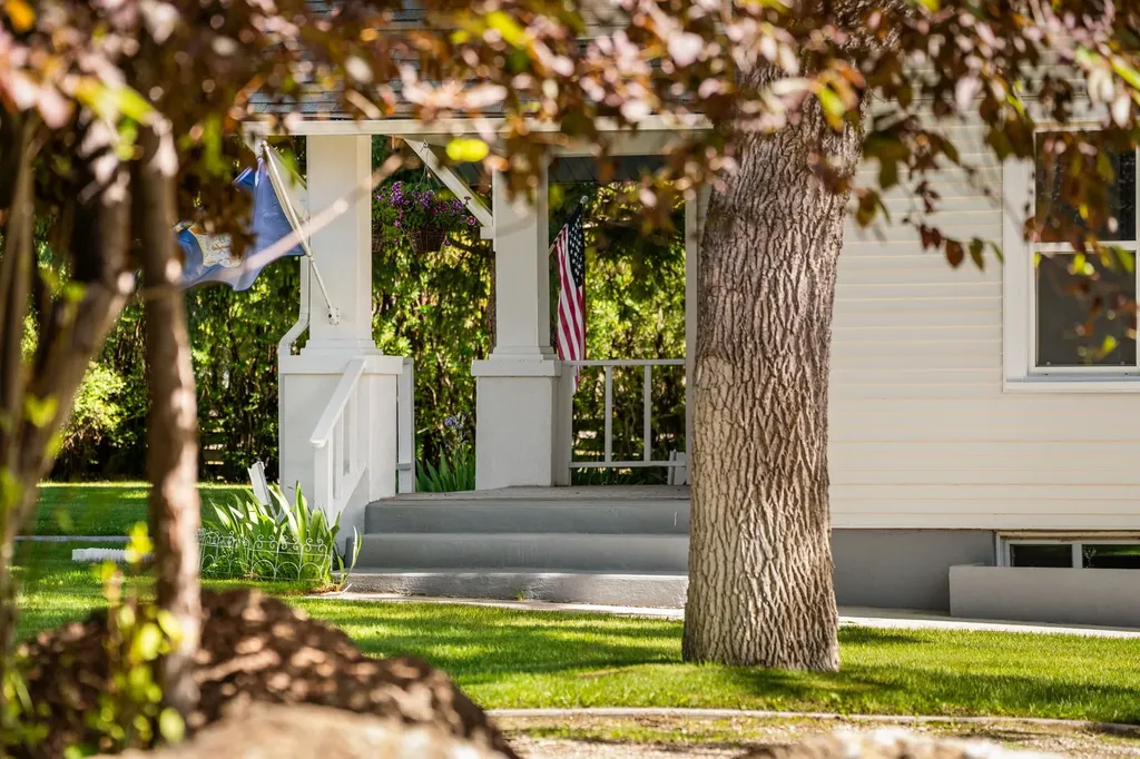 204 Boundary Street Sheridan MT 59749