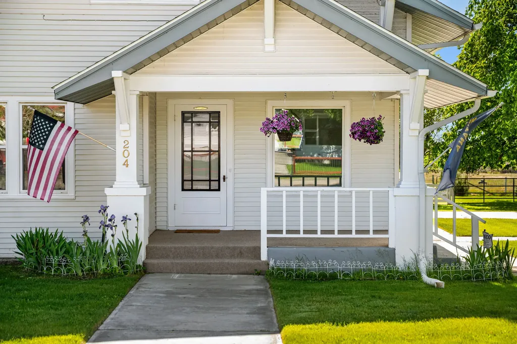 204 Boundary Street Sheridan MT 59749