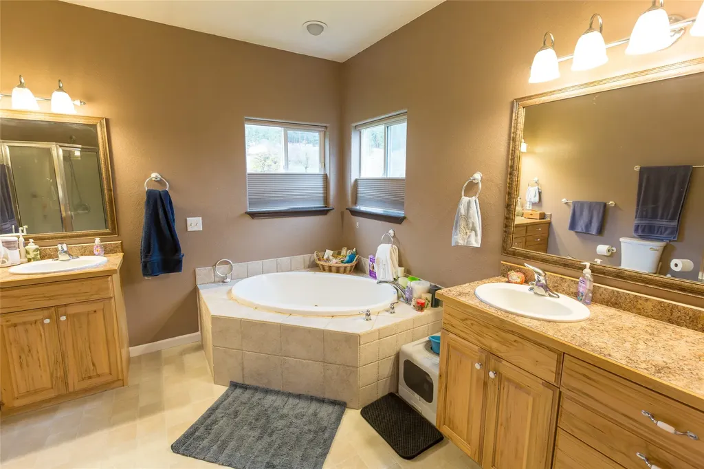 27 Bernie Road Alberton MT 59820