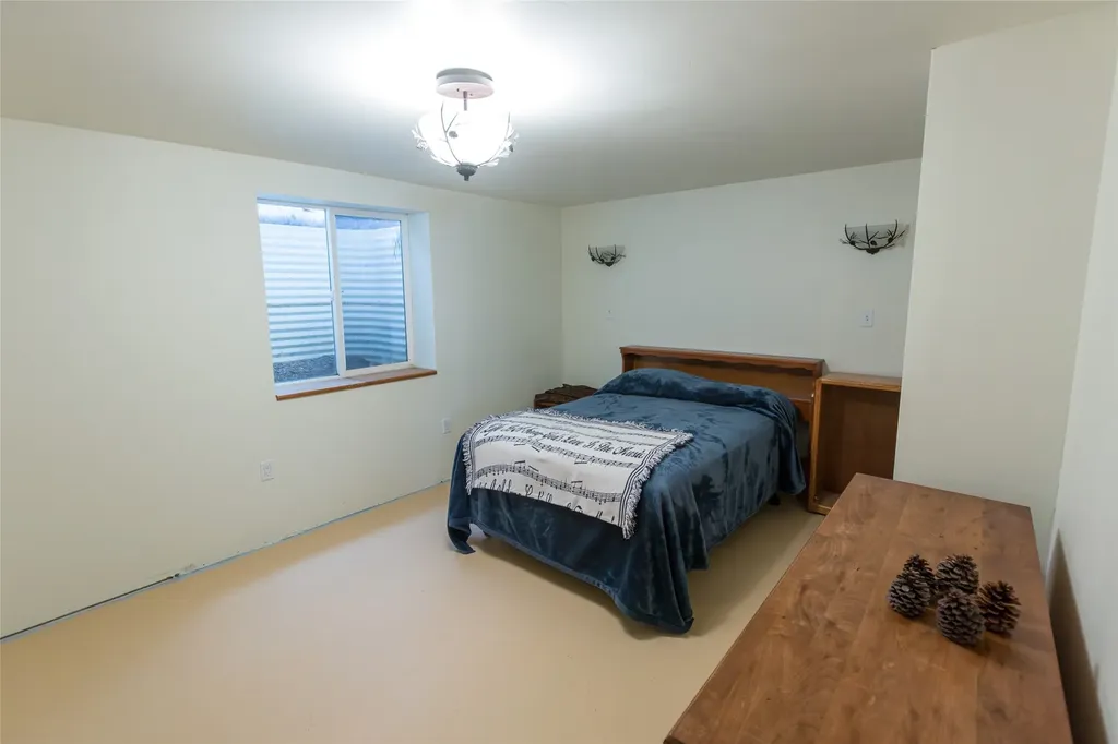 27 Bernie Road Alberton MT 59820