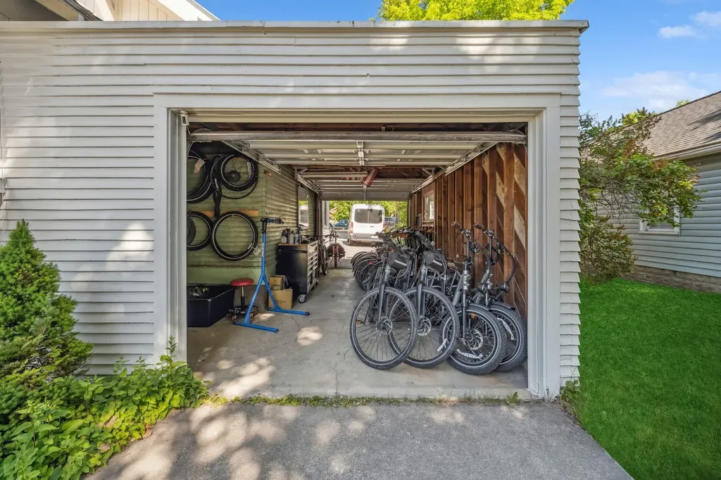 541 Spokane Avenue Whitefish MT 59937