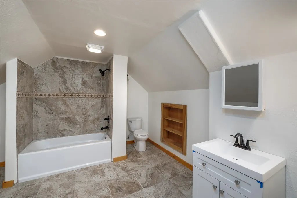 5 Shoshoni Way Pray MT 59065