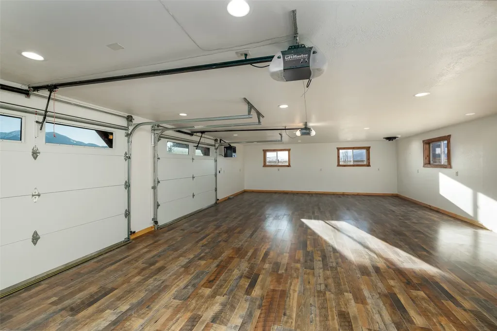 5 Shoshoni Way Pray MT 59065