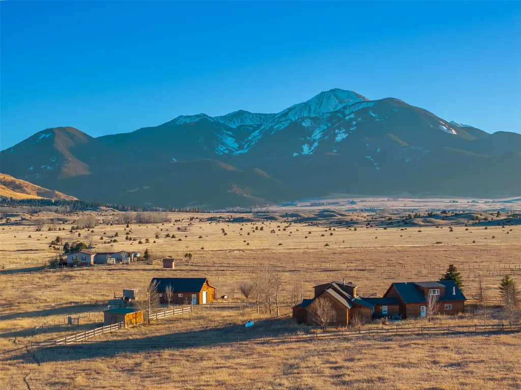 5 Shoshoni Way Pray MT 59065