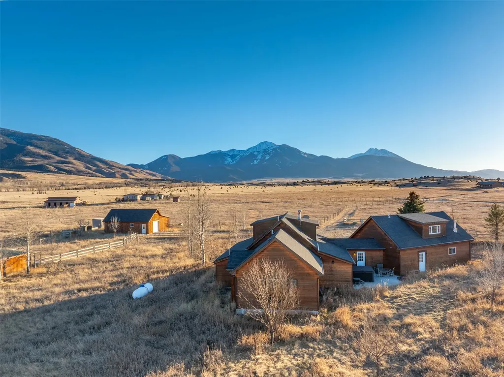 5 Shoshoni Way Pray MT 59065