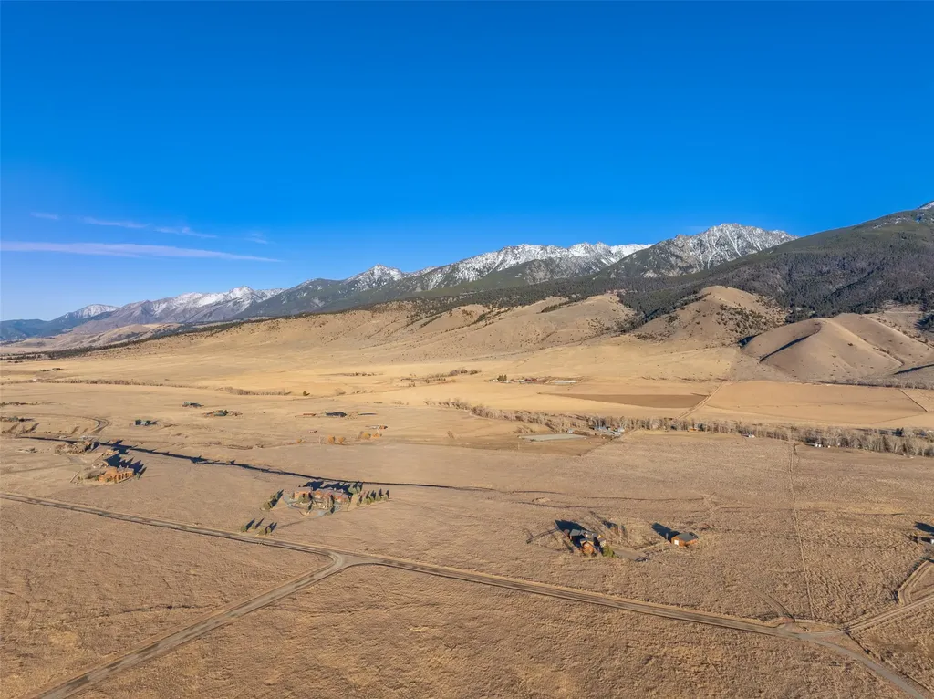 5 Shoshoni Way Pray MT 59065