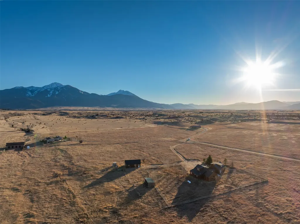 5 Shoshoni Way Pray MT 59065