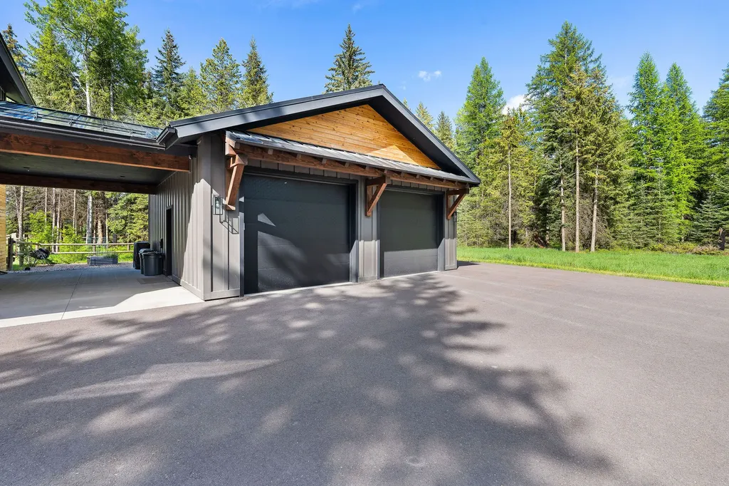 757 Lodgepole Road Whitefish MT 59937