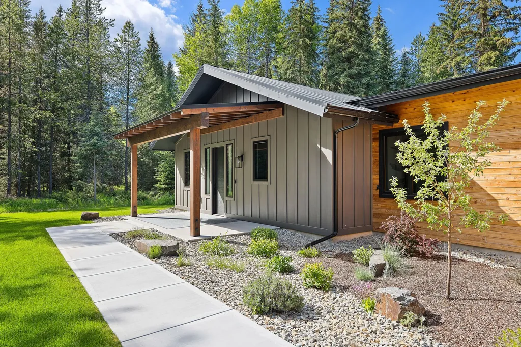 757 Lodgepole Road Whitefish MT 59937
