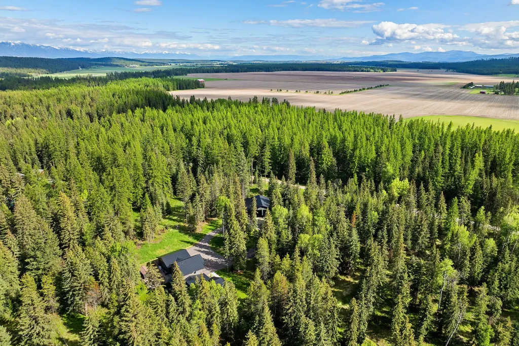757 Lodgepole Road Whitefish MT 59937