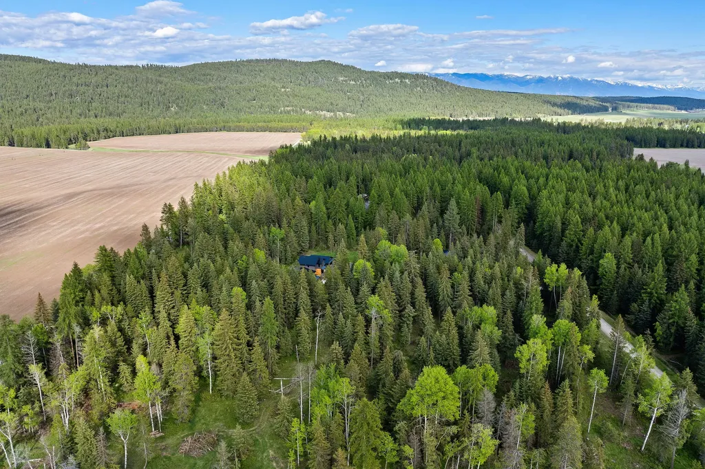 757 Lodgepole Road Whitefish MT 59937