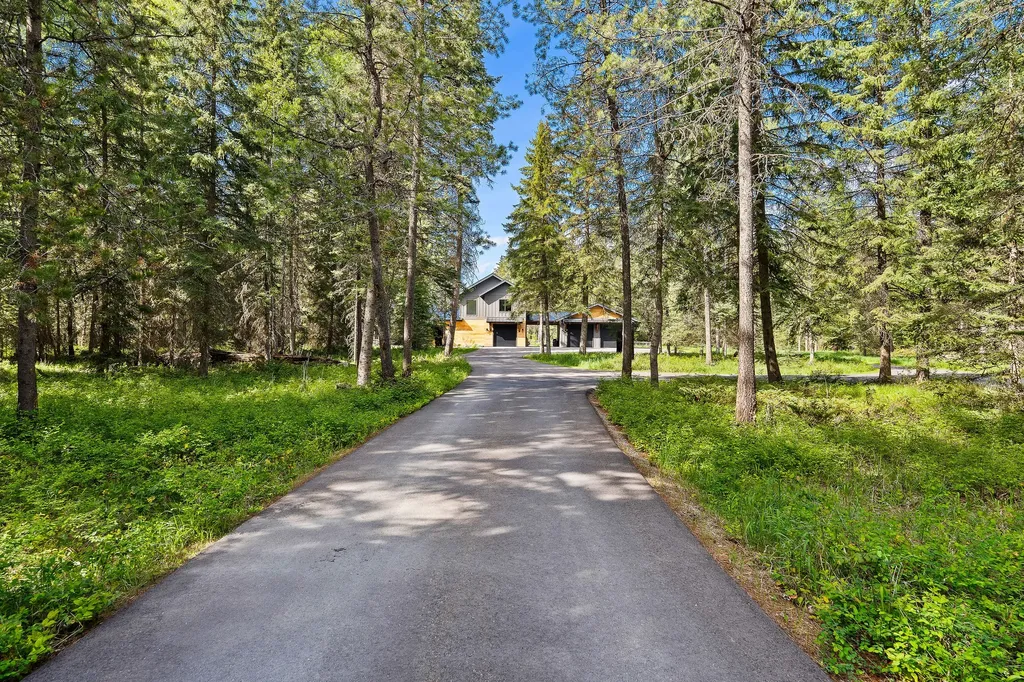 757 Lodgepole Road Whitefish MT 59937