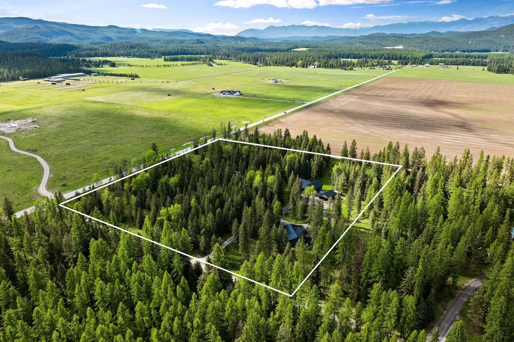 757 Lodgepole Road Whitefish MT 59937