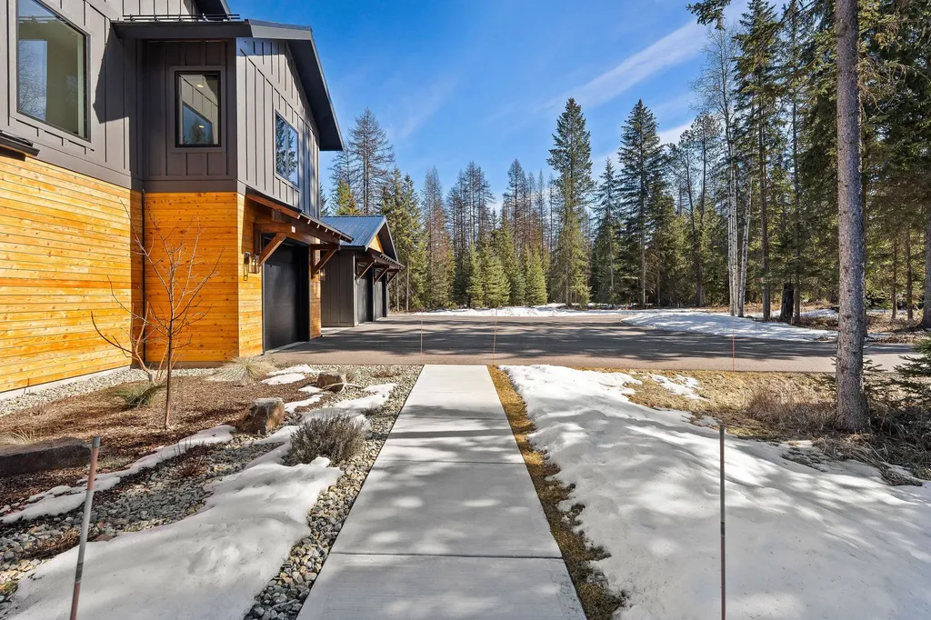 757 Lodgepole Road Whitefish MT 59937
