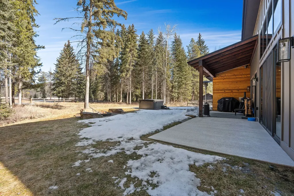 757 Lodgepole Road Whitefish MT 59937