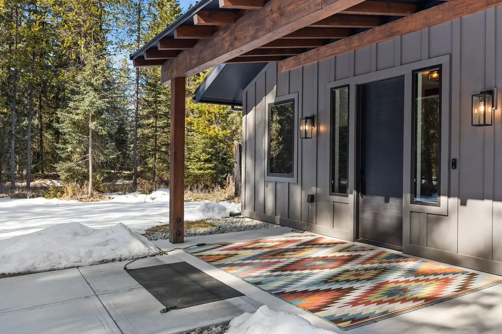 757 Lodgepole Road Whitefish MT 59937