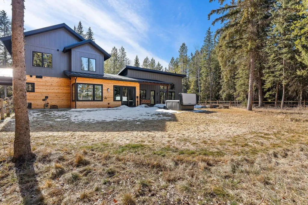 757 Lodgepole Road Whitefish MT 59937