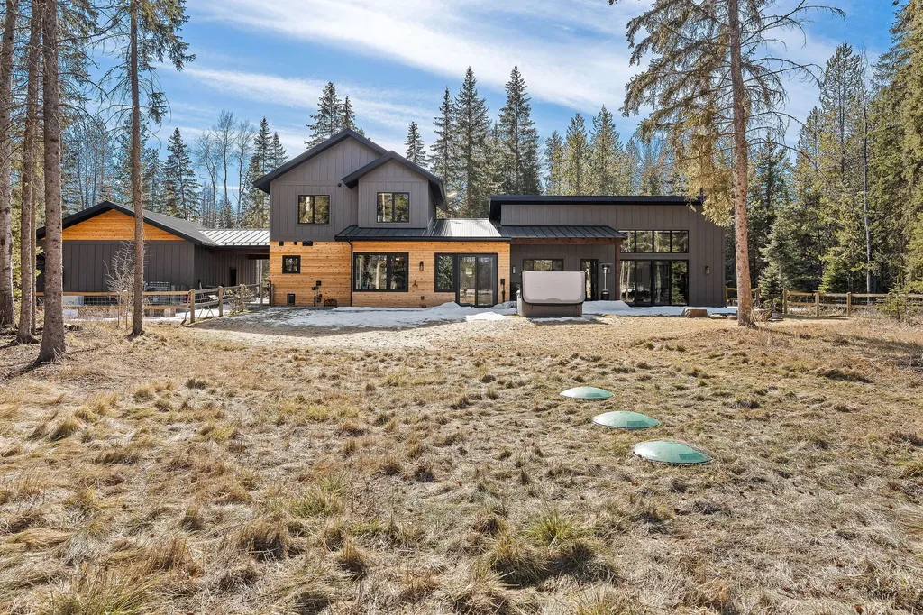 757 Lodgepole Road Whitefish MT 59937