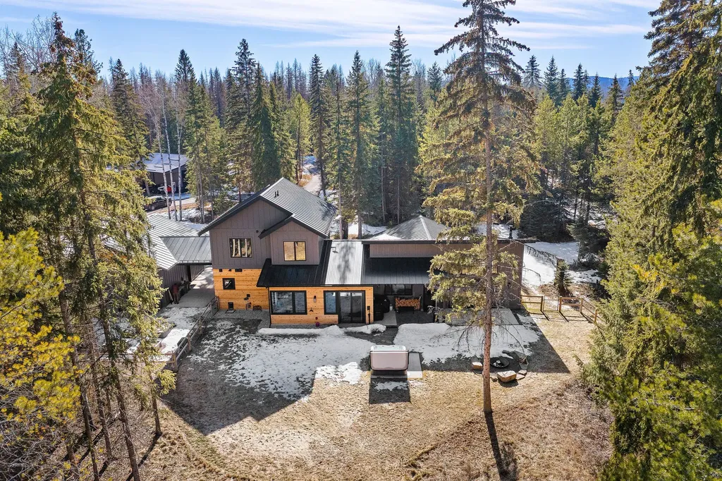 757 Lodgepole Road Whitefish MT 59937