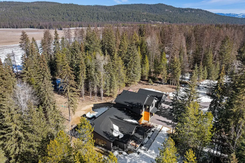 757 Lodgepole Road Whitefish MT 59937