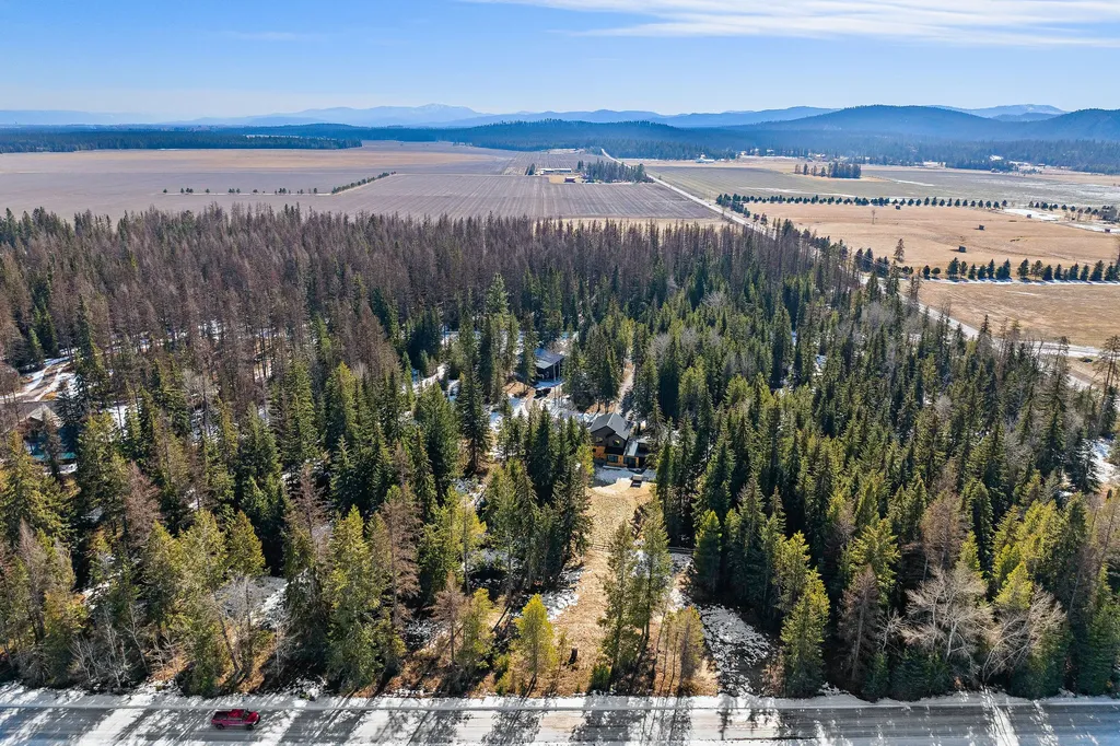 757 Lodgepole Road Whitefish MT 59937