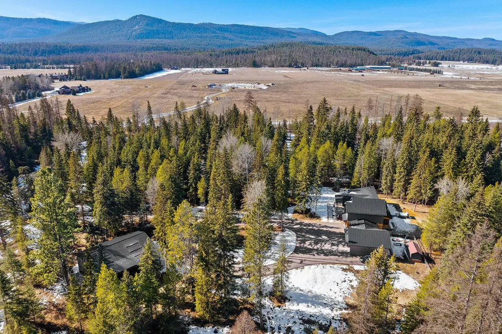 757 Lodgepole Road Whitefish MT 59937