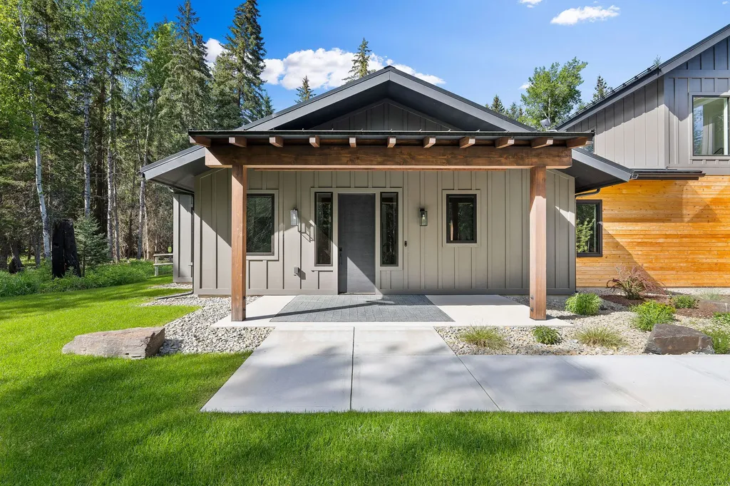 757 Lodgepole Road Whitefish MT 59937