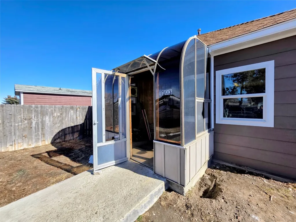 1103 Washington Street Deer Lodge MT 59722