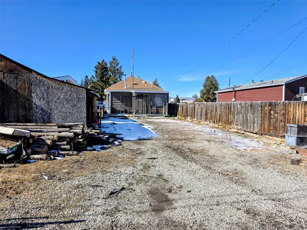 1103 Washington Street Deer Lodge MT 59722