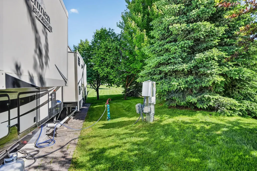 185 Kingfisher Loop Eureka MT 59917