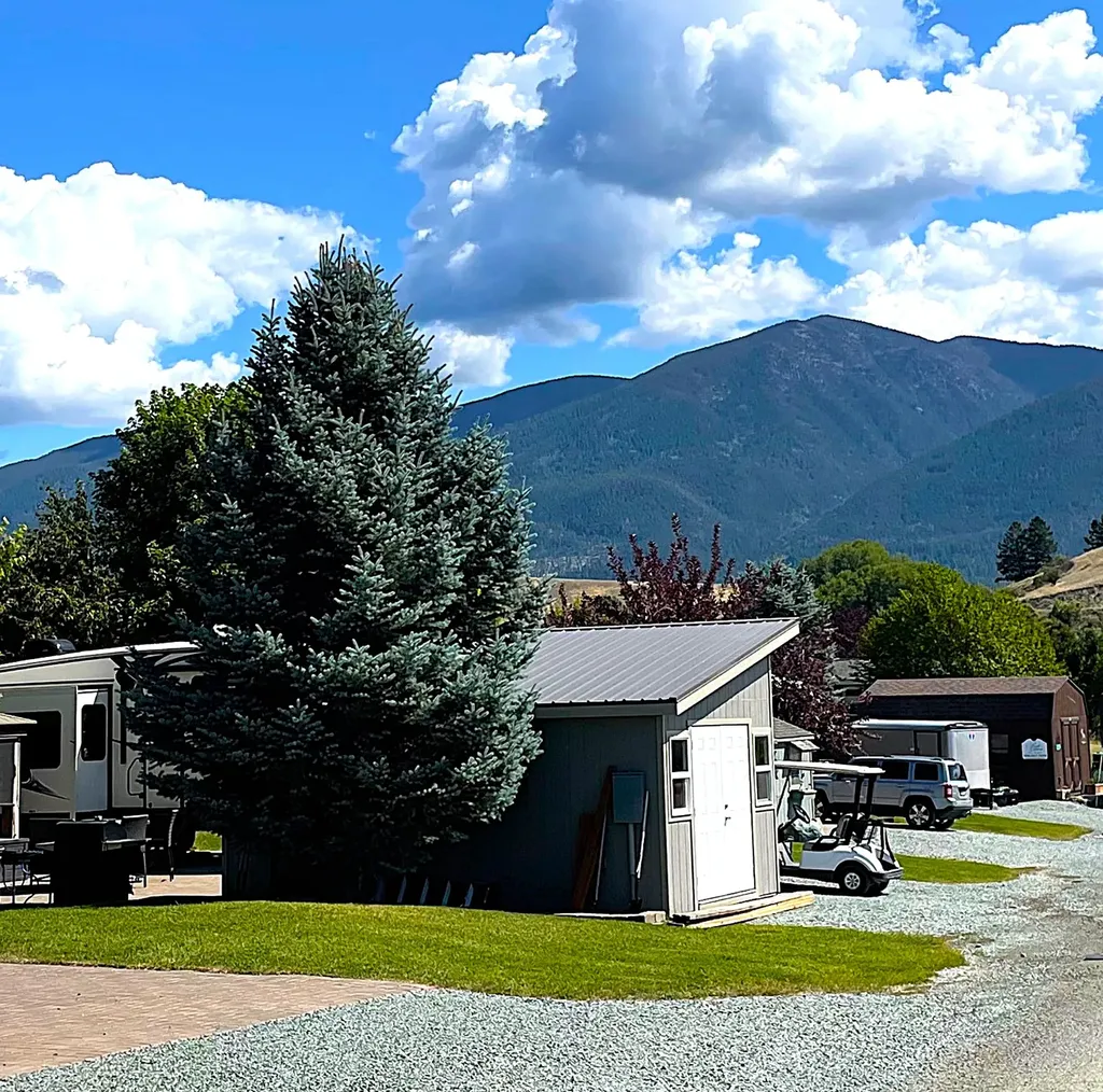 185 Kingfisher Loop Eureka MT 59917