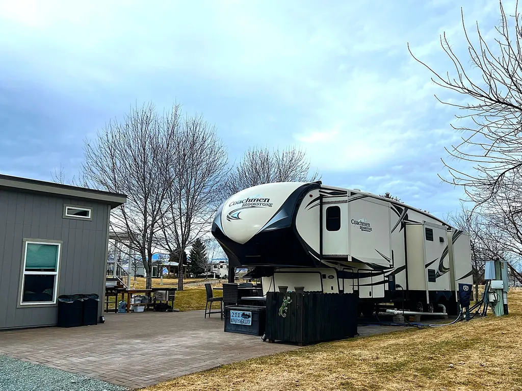 185 Kingfisher Loop Eureka MT 59917