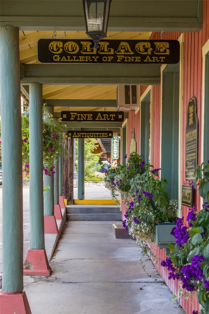 10 Bear Dance Village Bigfork MT 59911