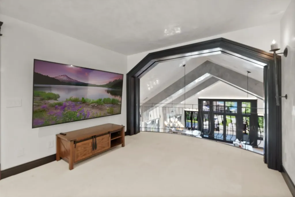 10 Bear Dance Village Bigfork MT 59911