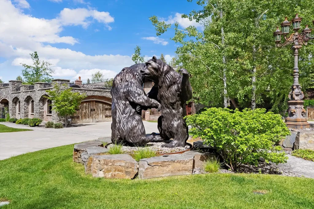 10 Bear Dance Village Bigfork MT 59911