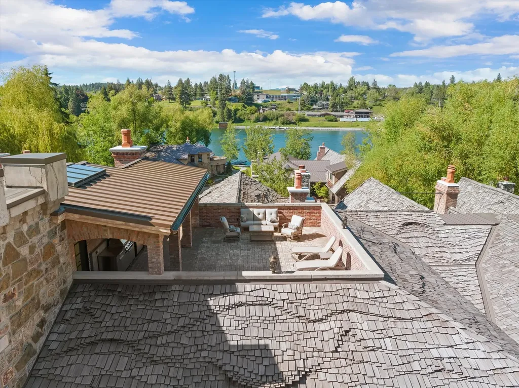 10 Bear Dance Village Bigfork MT 59911