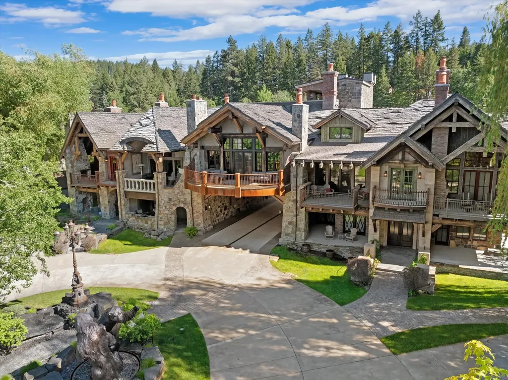 10 Bear Dance Village Bigfork MT 59911