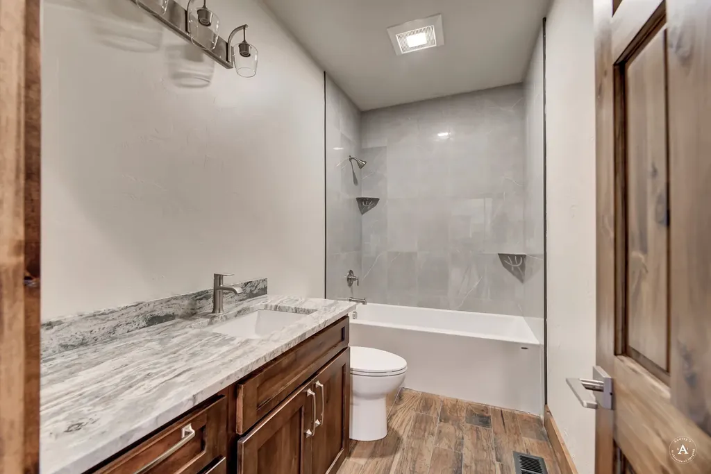 5045 Lake Helena Drive Helena MT 59602