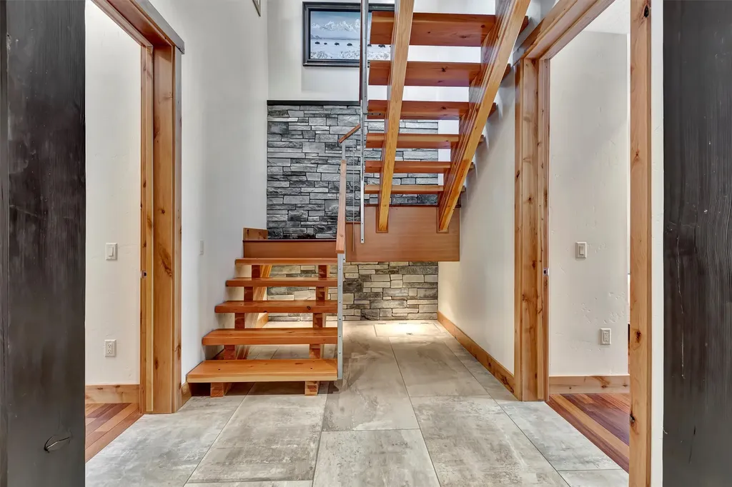1180 Reardon Lane Alberton MT 59820
