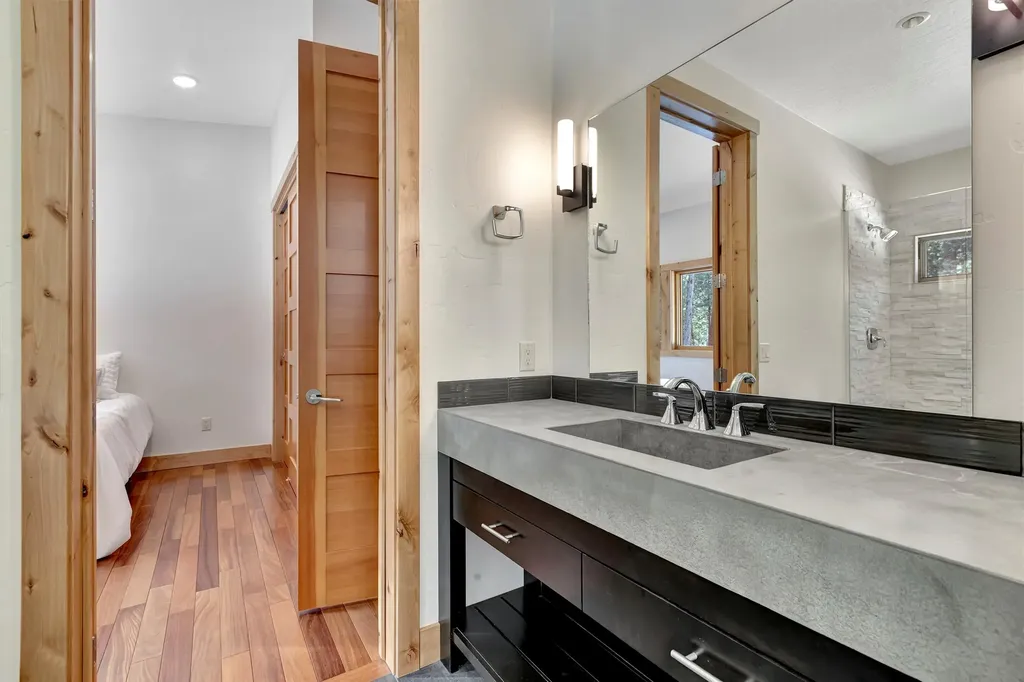 1180 Reardon Lane Alberton MT 59820