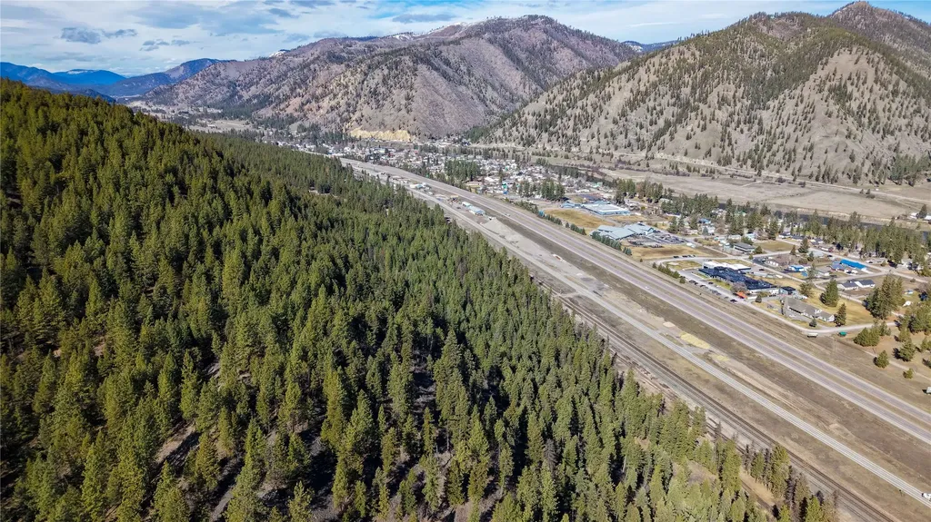 303 Iron Mountain Heights Superior MT 59872