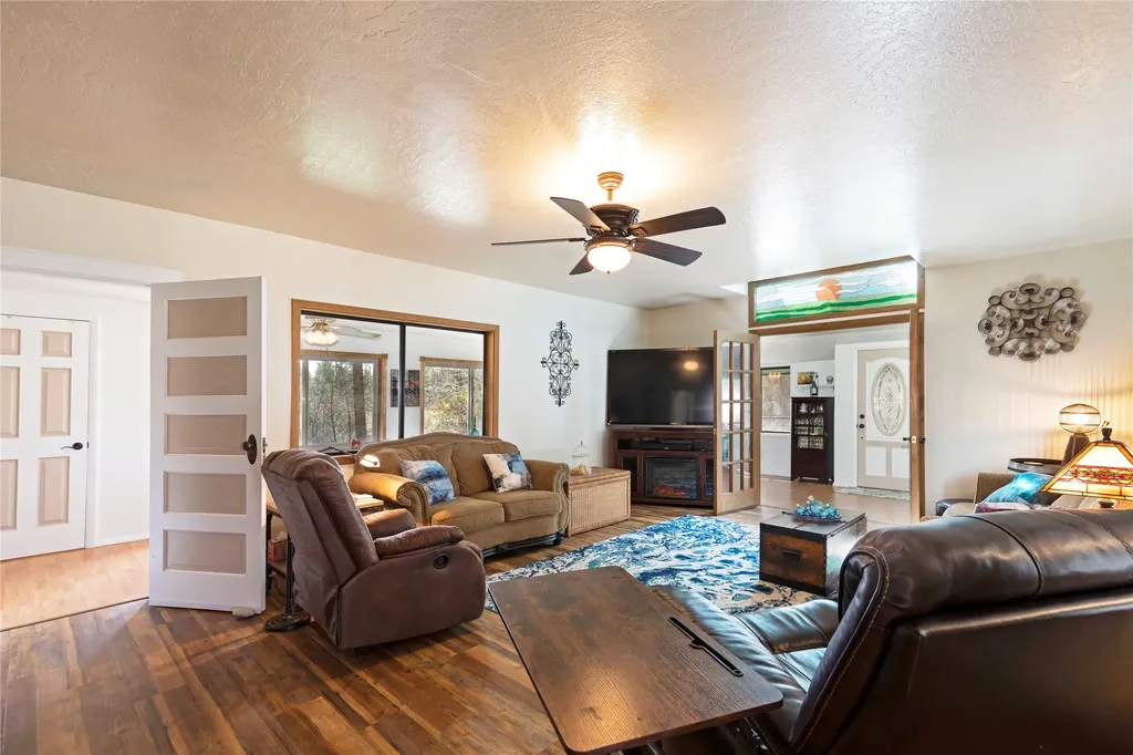 230 Cap Lane Hamilton MT 59840