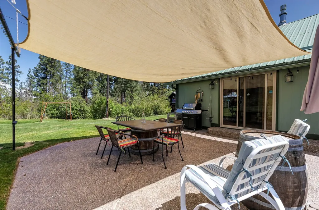 230 Cap Lane Hamilton MT 59840