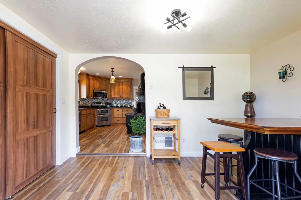 230 Cap Lane Hamilton MT 59840